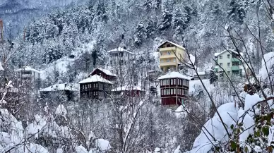 Kastamonu beyaza büründü: Muhteşem manzaralar dronla görüntülendi