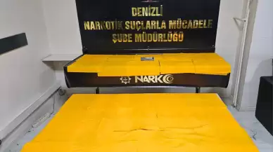 Denizli'de kamyonetin kapısında şaşırtıcı keşif: 448 bin doz sentetik uyuşturucu bulundu