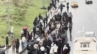 İstanbul'da viyadük düzenleme çalışması! Metro hattını kullanan yolcular isyan etti