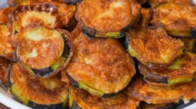 Patlıcan kızartırken yağ çekmemesi ve kararmaması için altın kural