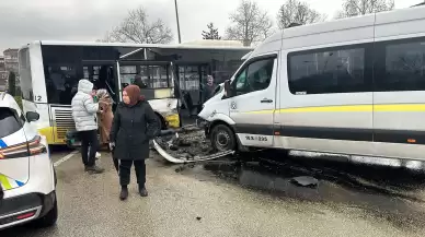 Bursa'da okul servisi ile otobüs çarpıştı! 9 kişi yaralandı