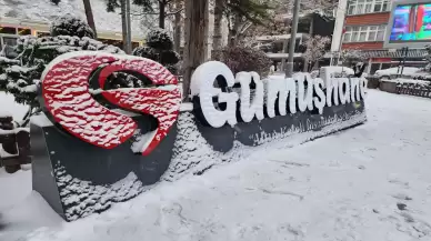 Gümüşhane'de beyaz örtü! sokaklar karla kaplandı