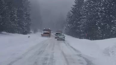 Kocayayla geçidinde kar kalınlığı 60 santimetreye ulaştı