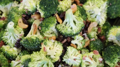 Brokoli salatası nasıl yapılır?