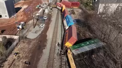 New Jersey'de meydana gelen yük treni kazası havadan görüntülendi