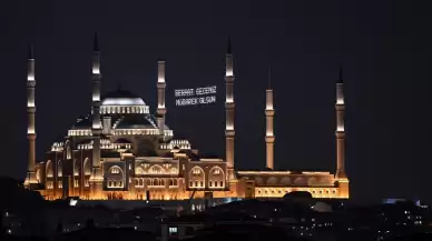 Berat Kandili İstanbul'da mevlit ve dualarla idrak edildi