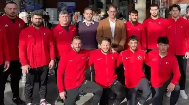 Milli güreşçiler finale yükseldi