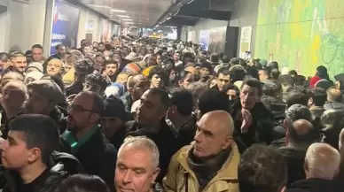 İstanbul'da metro duraklarındaki yolcu yoğunluğuna vatandaş tepkisi