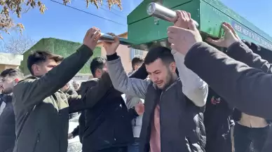 Konya'da otomobil yangını: Bebek ve teyzesi son yolculuğuna uğurlandı