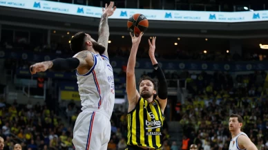 Potadaki derbide Anadolu Efes, Fenerbahçe'yi ağırlıyor