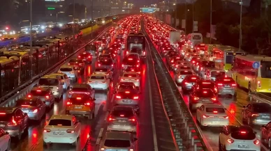 İftar öncesi İstanbul'da trafik yüzde 81'i buldu