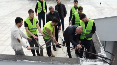 Manisa'da hurdaları leylek yuvalarına dönüştürdüler