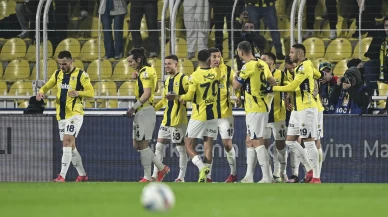 Süper Lig'de Fenerbahçe Antalyaspor'u 3 golle geçti!
