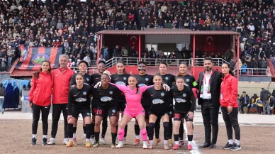 Yüksekovaspor, Kadınlar Süper Ligi’nde yükseldi!