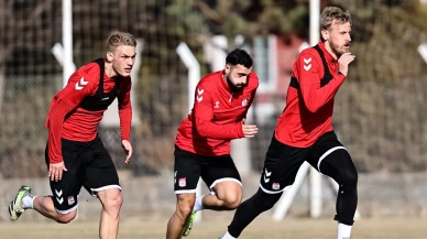 Sivasspor kontak kapattı