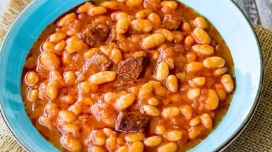 Kuru fasulye yanına ne gider? Kuru fasulye yanına çok yakışacak 10 tarif