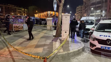 Elazığ'da minibus durağında silahlı saldırı: 2 yaralı