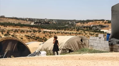 İdlib'de siviller devrimin başlamasının yıl dönümünü kutladı