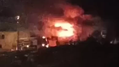 Ailesi iftara giden alkolü şahıs evini yaktı