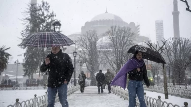22 derecelik sert düşüş! İstanbul'a kar geri geliyor