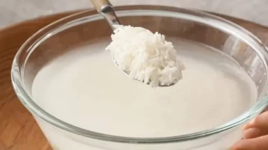 Evdeki çiçeklerinizi pırıl pırıl parlatacak! Pirinç suyu ile gelen mucize