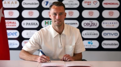 Antalyaspor, Van de Streek ile sözleşme uzattı