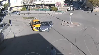 Kırıkkale'de trafik kazaları kameralara yansıdı