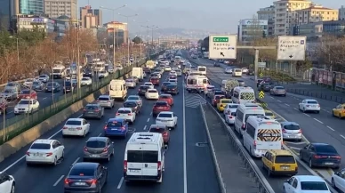 İstanbul'da haftanın ilk iş gününde trafikte yoğunluğu