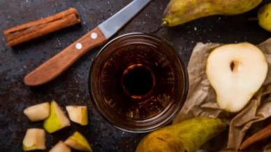 Armut Pekmezi Yapımı: Doğal ve Lezzetli Bir Tat