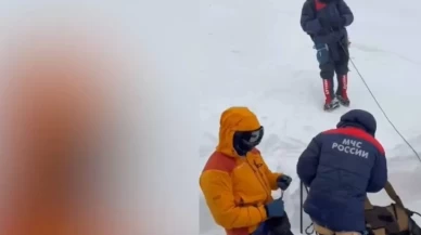Elbruz Dağı'nda mahsur kalan Türk vatandaşlarından acı haber geldi