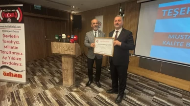 TÜMBİFED Genel Başkanı Mehmet Hüsrev’e “Milli Duruş Beratı”