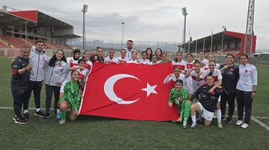 16 Yaş Altı Kız Milli Futbol Takımı'ndan büyük gurur!