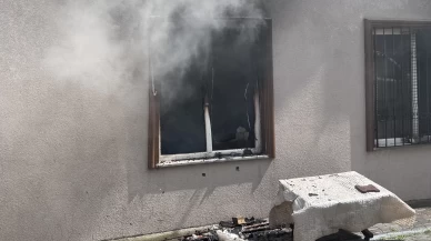 Bursa'da apartmanda çıkan yangın paniğe neden oldu!