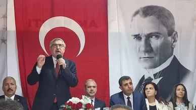 AK Partili Yayman’dan Özel’e tepki: Atatürk’ün koltuğunda mandacılık yapmaya utanmıyor musun!