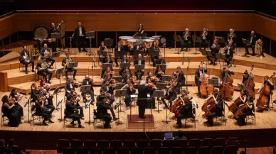 Tarihin fısıltısı notalara döndü