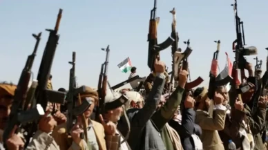 Husiler: ABD, Kamaran Adası'na 5 hava saldırısı düzenledi