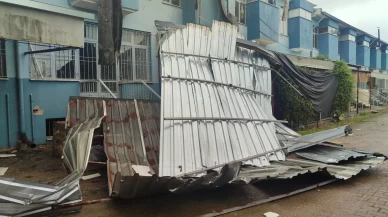 İzmir Ödemiş'te sağanak ve fırtına etkisini sürdürüyor