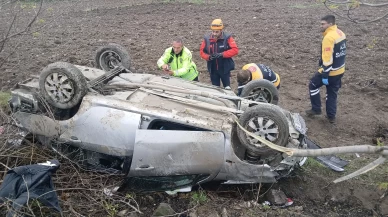 Amasya'a otomobil şarampole yuvarlandı: 1 ölü, 2 yaralı!