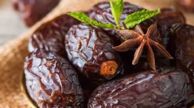 Hurmanın cilde faydaları şaşırtıyor! Pürüzsüz ve genç bir cilt için doğal mucize!