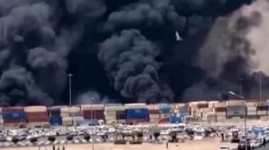 İran'da Şehid Recai Limanı'nda şiddetli patlama!