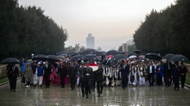 Dünya çocuklarından Anıtkabir ve TRT'ye ziyaret