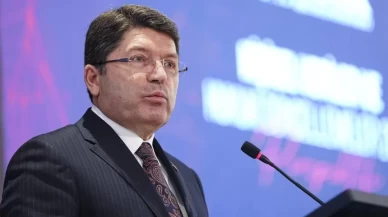 Sahipsiz köpeklerden kaçarken hayatını kaybetti