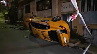 Şişli'de kaza: Taksi takla attı