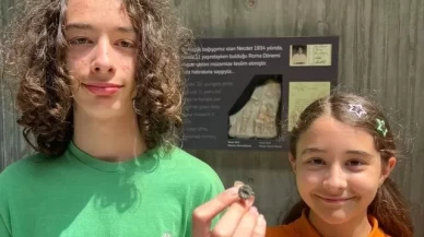 Çanakkale'de iki kardeş, tarihi eser bulup müzeye teslim etti