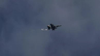 Soykırımcı İsrail'den Sana Havalimanı'na saldırı