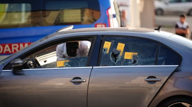 İzmir'de otomobile silahlı saldırı: 3 ölü, 3 yaralı!