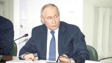 Putin ve Akie Abe Moskova’da görüştü