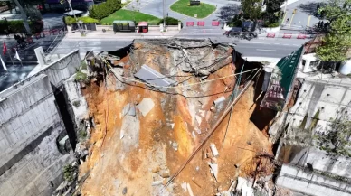 Sarıyer'de yol çöktü, çalışmalar 3. gününde sürüyor