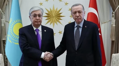 Cumhurbaşkanı Erdoğan, Kazakistan Cumhurbaşkanı Tokayev'le görüştü