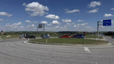 Edirne'de iki araç çarpıştı: 5 yaralı